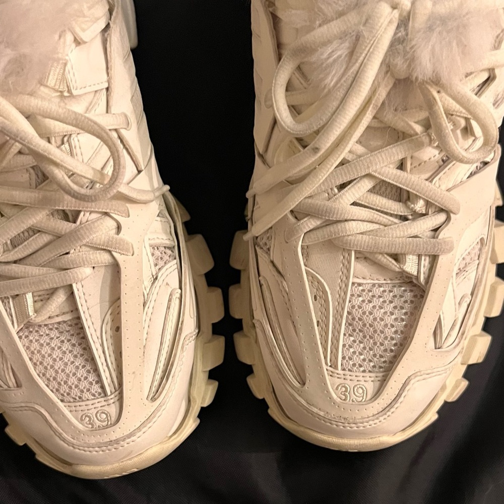 Balenciaga Fur Sneakers - Picture 9 of 10